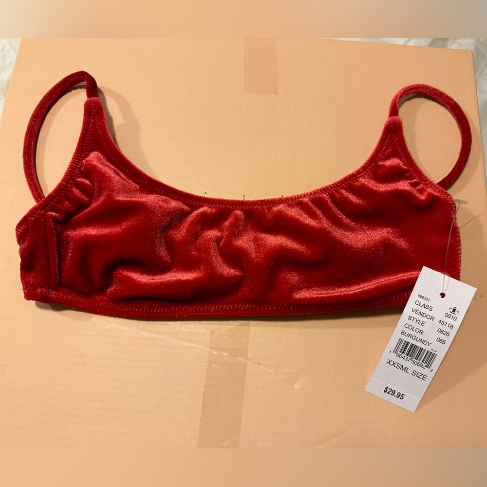 NWT. Velvet Pacsun Bikini Top